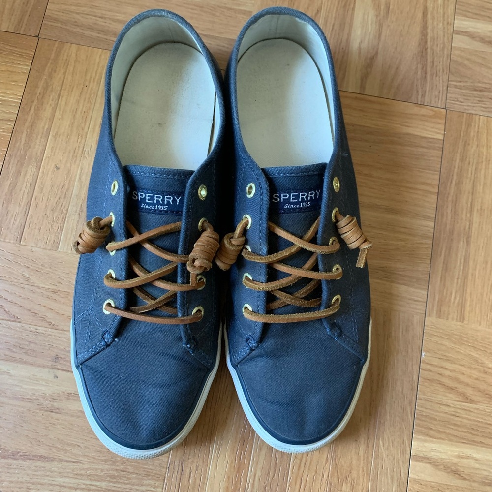 Sperry Canvas sneakers
